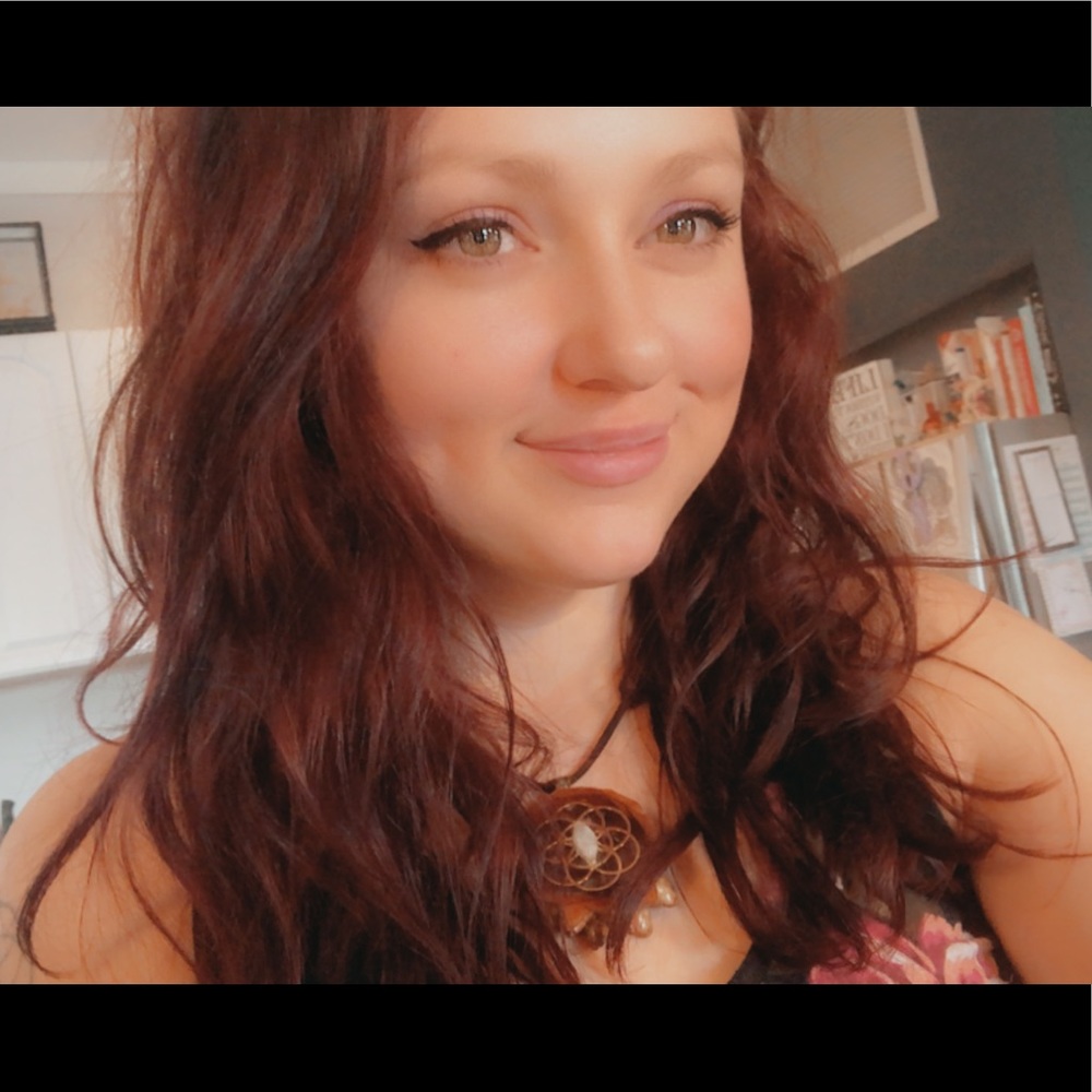 Meet your Posher, Jennifer